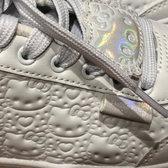 Forever 21 Hello Kitty Sanrio White Sneakers Tennis Shoes Women US 8 - Picture 3 of 6